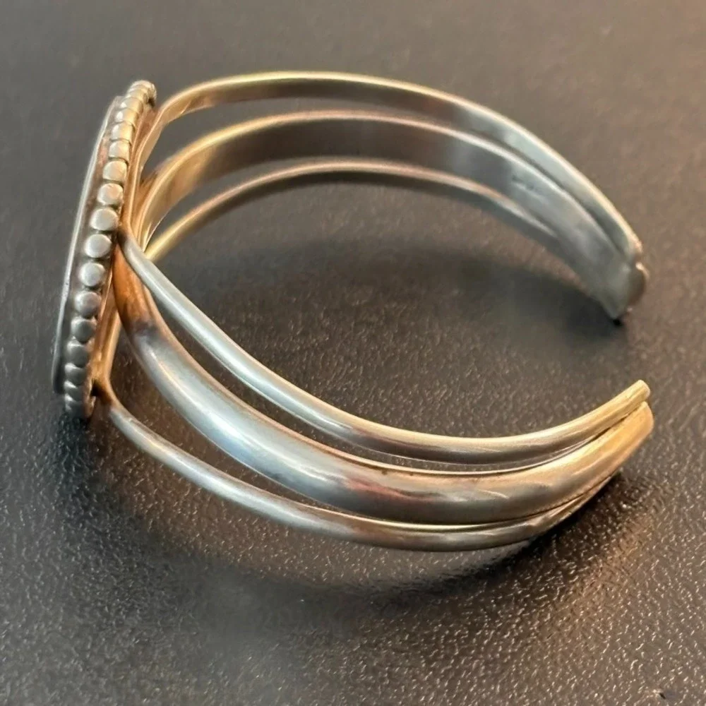 Vintage Scrimshaw Carved Floral Sterling Silver Cuff Bracelet size 6.75 Classic